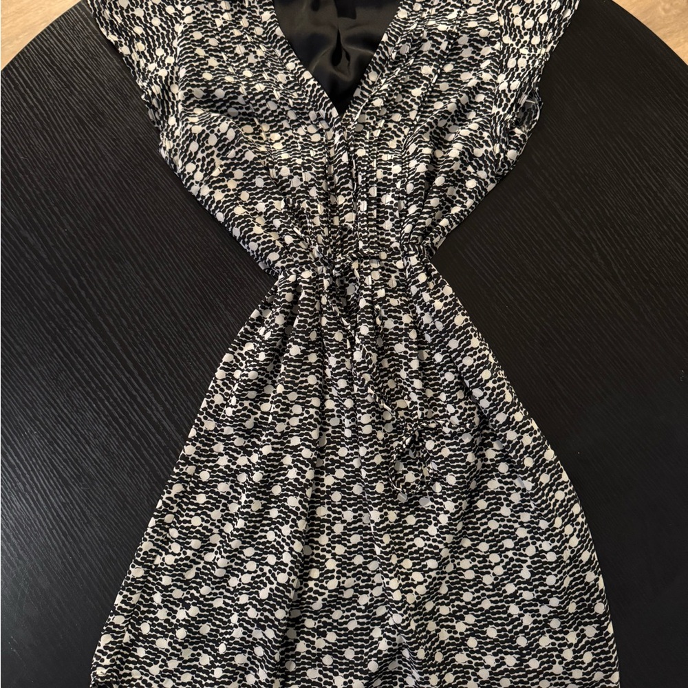 H&M Black and White Patterned Midi Dress